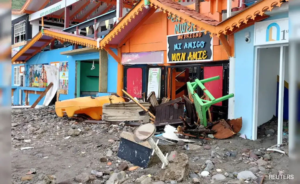 Ο κυκλώνας Μπέριλ σάρωσε την Τζαμάικα: Κατάσταση έκτακτης ανάγκης στην Καραϊβική