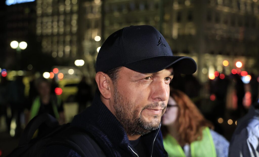 Ο Πάνος Ρούτσι σε νυχτερινή έξοδο στα μπουζούκια στην Άντζελα Δημητριου – Σχόλια και αντιδράσεις