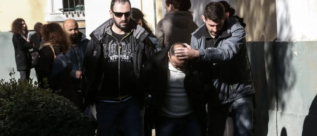 Υπόθεση δολοφονίας του Μένη Κουμανταρέα – Επιστροφή στη φυλακή για τους καταδικασμένους