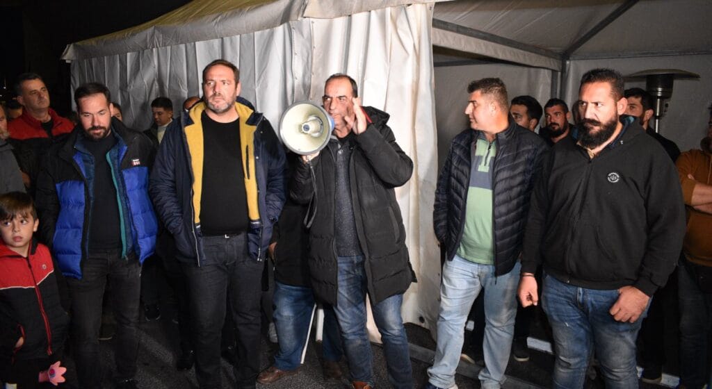 Μάλγαρα: Οι αγρότες κατέλαβαν τον κόμβο – Ρίζος Μαρούδας: Η Ελλάδα θα γεμίσει μπλόκα