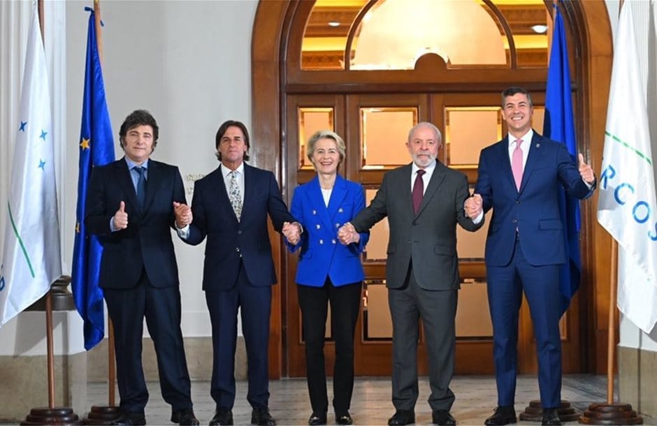 Η ΕΕ ενέκρινε τη συμφωνία με τη Mercosur – Αντιδράσεις αγροτών σε όλη την Ευρώπη και τι σημαίνει για τα ελληνικά προϊόντα