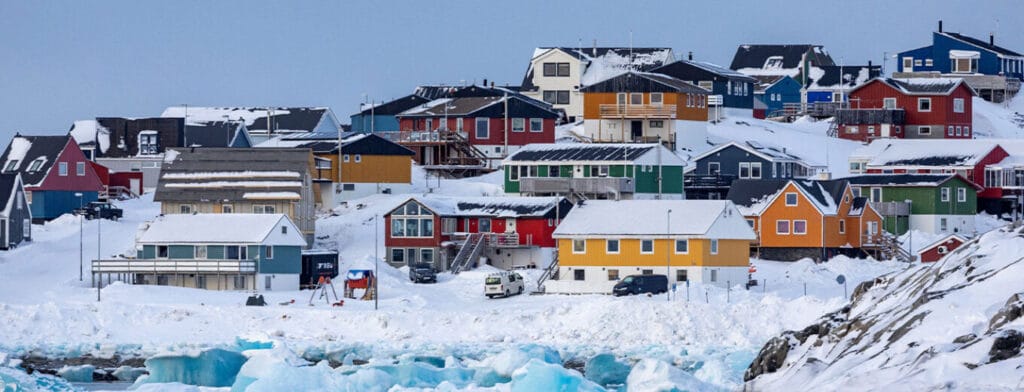 Reuters: Κρυφό σχέδιο Τραμπ «χρηματισμού» των Γροιλανδών κατοίκων για να αποσχιστούν από την Δανία