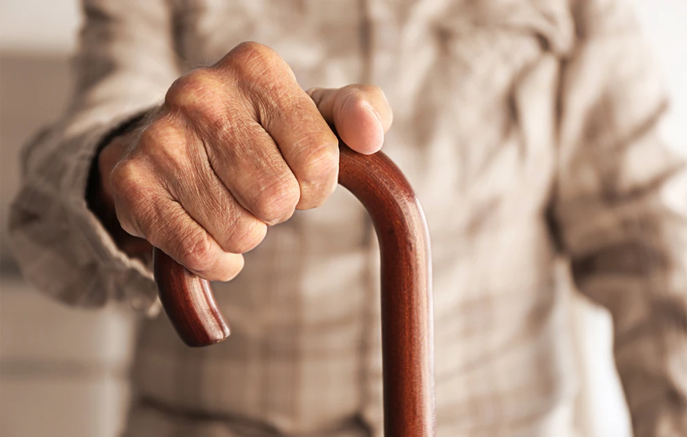 Eurostat: Η Ελλάδα σε δημογραφική κατηφόρα – Ένας στους τέσσερις πολίτες άνω των 65