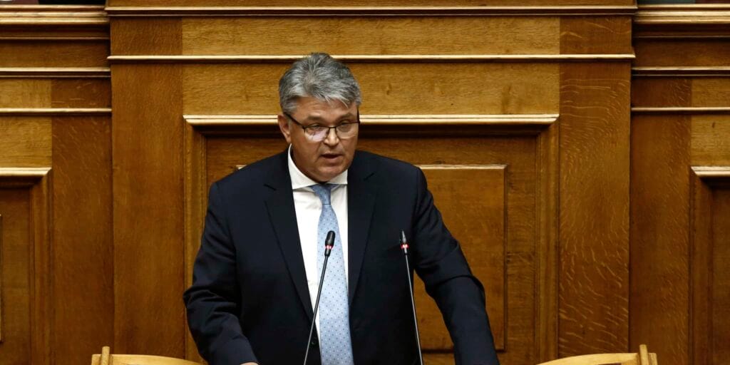 Δημήτρης Νατσιός: «Ξαναζεσταίνουμε τις μηχανές στα εργοστάσια της Πτολεμαΐδας – επιστροφή στις δικές μας φθηνές πηγές ενέργειας»