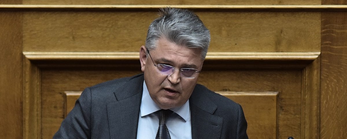 Δημήτρης Νατσιός: Σφοδρή επίθεση για καύσιμα, φόρους και Τέμπη – «Η χώρα βυθίζεται στο σκοτάδι των επιλογών σας»