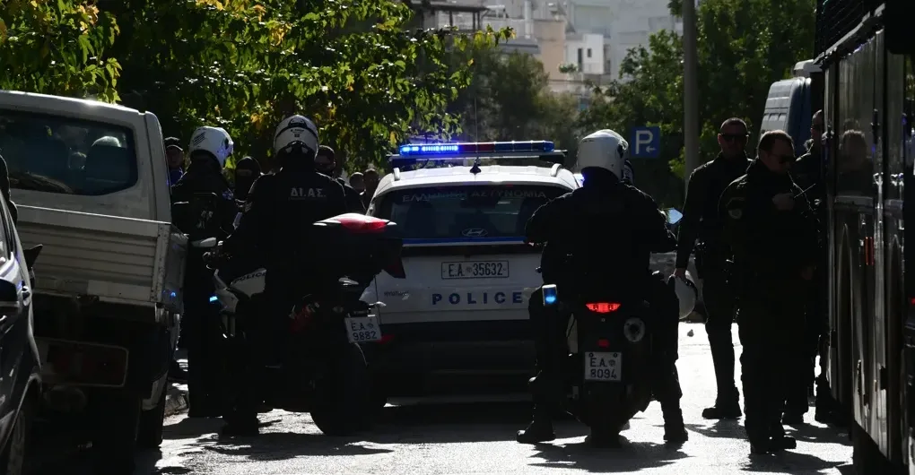 Σταυρούπολη Θεσσαλονίκης: Επιχείρηση της ΔΙ.ΑΣ εξάρθρωσε κύκλωμα τηλεφωνικών απατών – Συνελήφθησαν δύο ημεδαποί