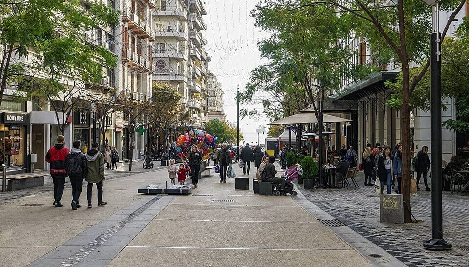 Θεσσαλονίκη χειμερινές εκπτώσεις 2026: «Βουτιά» στον τζίρο για το 82,6% των επιχειρήσεων – Έντονη ανησυχία για το επόμενο τρίμηνο