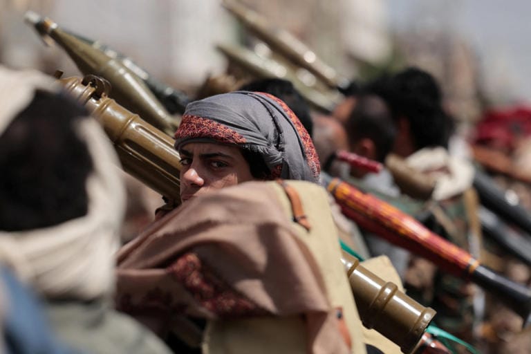 Συντονισμένη επίθεση Χούθι, Ιράν και Χεζμπολάχ κατά του Ισραήλ – Νετανιάχου: «Το αίμα τους πέφτει στα κεφάλια τους»