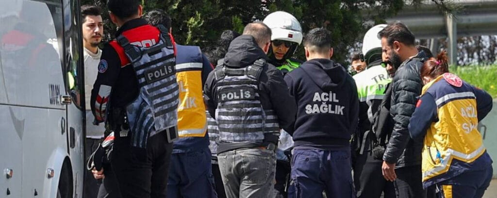 Ταυτοποιήθηκαν οι δράστες της επίθεσης στο ισραηλινό προξενείο – Ερντογάν: «δειλή και αποτρόπαια τρομοκρατική ενέργεια»