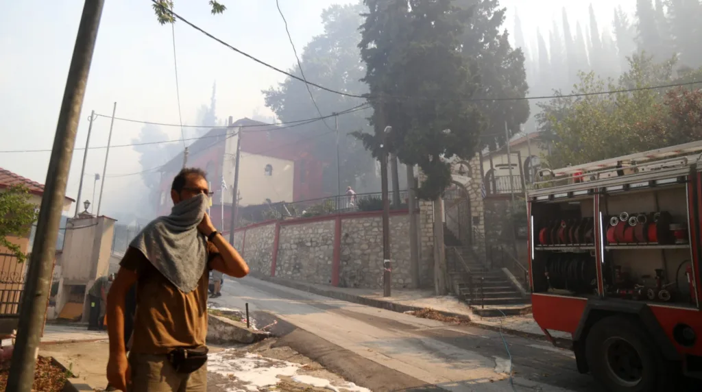 Δερβένι – Λητή σε κλοιό φωτιάς: Νεκρός 66χρονος, 40χρονη με εγκαύματα στο Ιπποκράτειο – Σώθηκε την τελευταία στιγμή 12χρονος