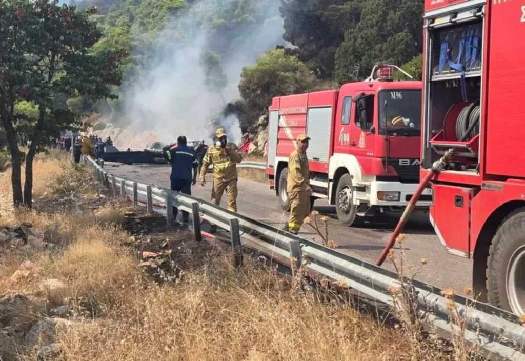 Μοιραία σύγκρουση δύο ελικοπτέρων Bell 214 στην Ψάθα: Ένας Έλληνας και ένας Ρουμάνος νεκροί – Στο 251 ΓΝΑ δύο διασωθέντες (vid)