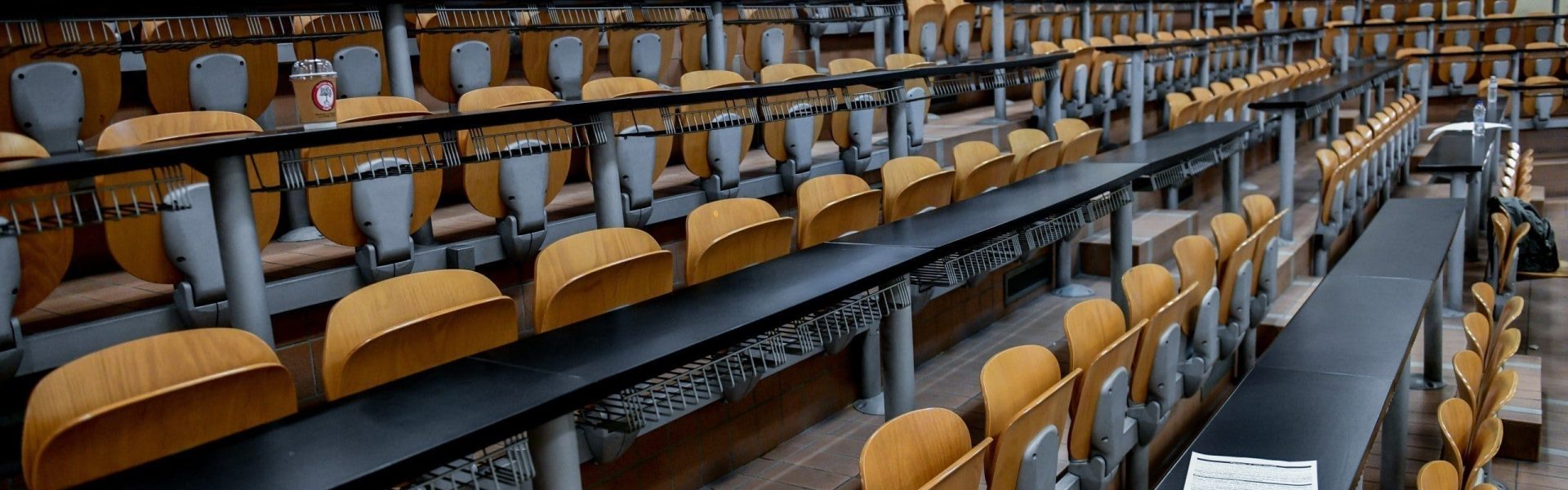 Υπουργείο Παιδείας: Απόφαση για διαγραφή 285.000 αιώνιων φοιτητών