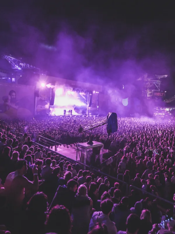 Insideworld | Ελληνική Μουσική Σκηνή. Συναυλία Άννας Βίσσης 2025 στο Καλλιμάρμαρο.